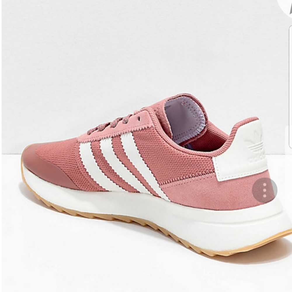 Adidas - Picture 2 of 5
